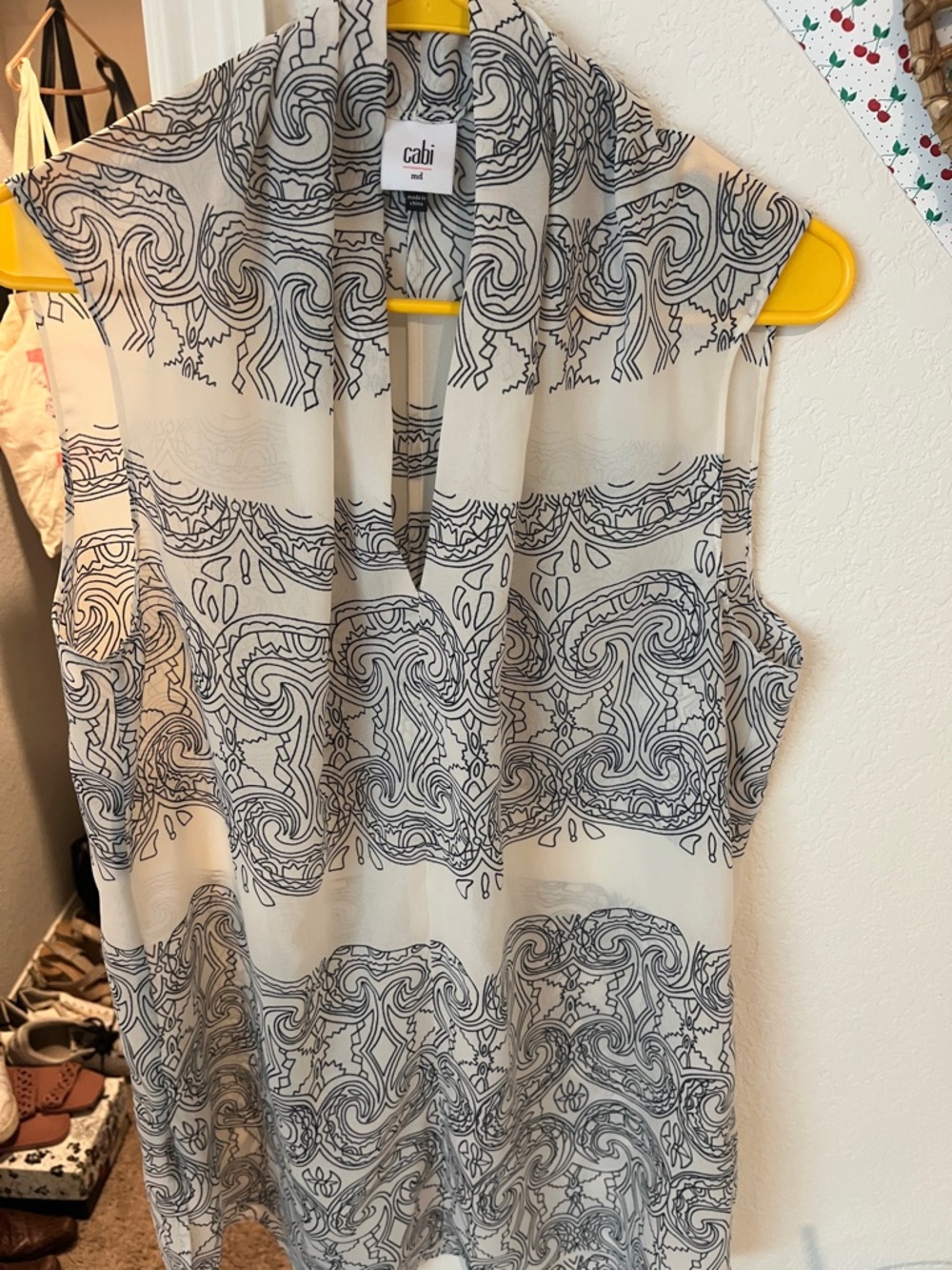 CAbi Cream and Black Sleeveless Printed V-Neck Camisole